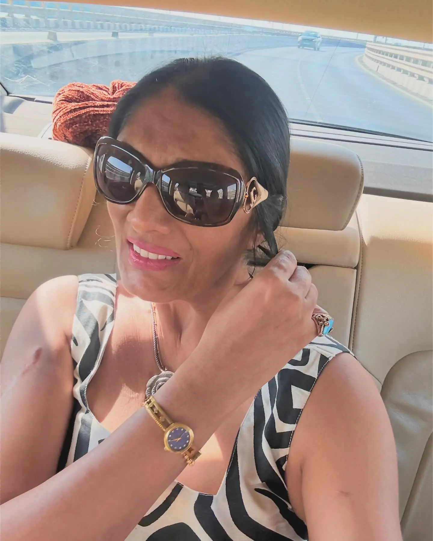 Anu Aggarwal Inspires Fans With a Joyful Monday Message