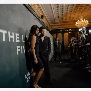 Actress shows up front row for her husband’s big night. 