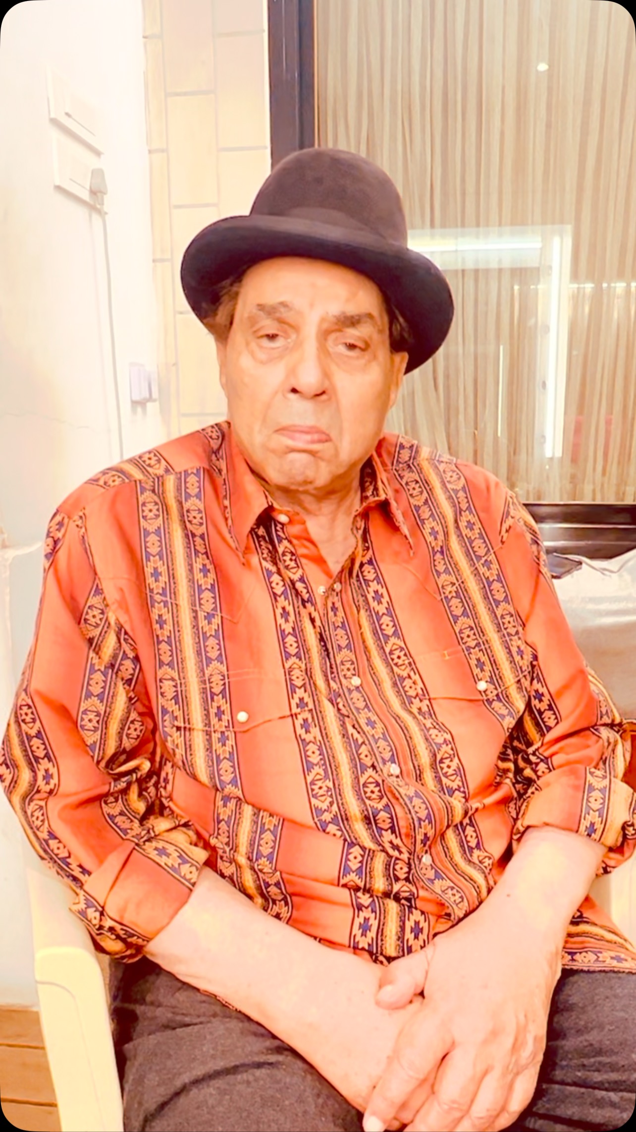 Dharmendra Shares Heartfelt Message With Fans Dharmendra Extends Loving Message To Fans In Latest Instagram Post
