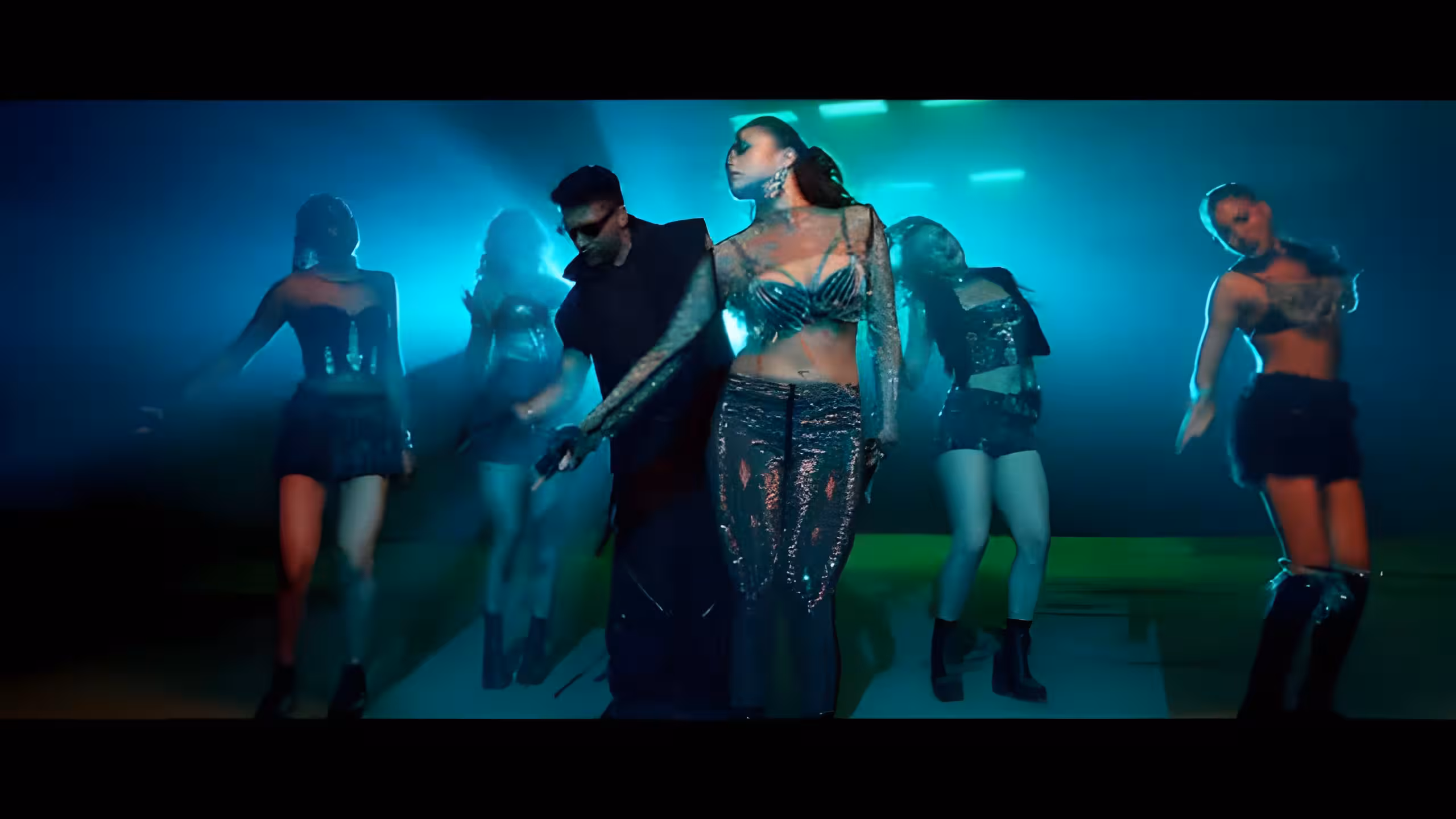 Guru Randhawa Drops New Music Video ‘Qatal’ Directed By Bosco Martis Guru Randhawa Drops New Music Video 'Qatal' Directed By Bosco Martis