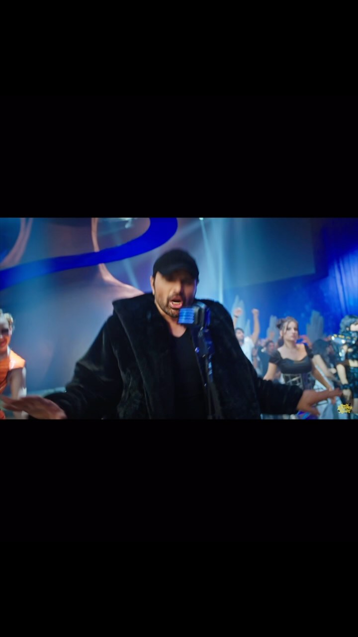 Himesh Reshammiya Celebrates ‘Dil Disco Karein’ Crossing 107 Million Youtube Views Himesh Reshammiya Celebrates 'Dil Disco Karein' Crossing 107 Million Youtube Views