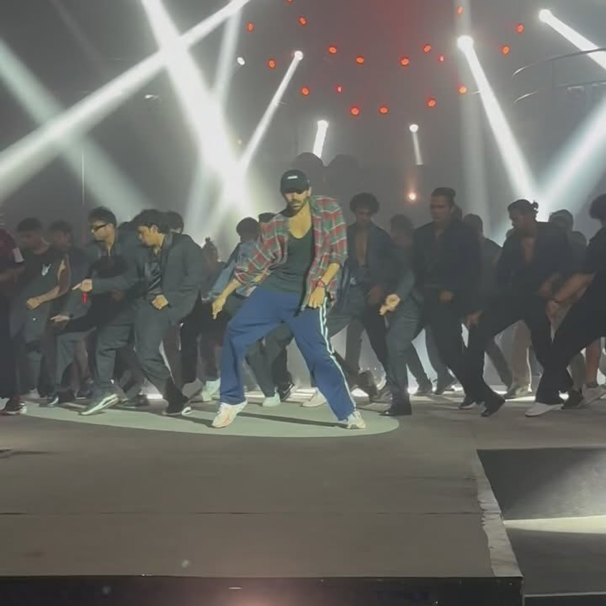 Kartik Aaryan’s Dance Moves Set Instagram Ablaze Kartik Aaryan shares vibrant dance moves on Instagram, charming fans with lively flair!!!!