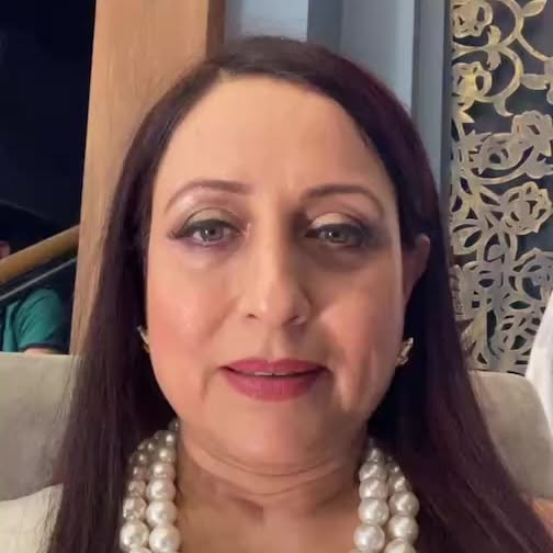 Kishori Shahane Celebrates Birthday ‘In Full Josh’ With KMTMG Co-stars Kishori Shahane Celebrates Birthday In Full Josh With Co-Stars From 'Kaise Mujhe Tum Mil Gaye'