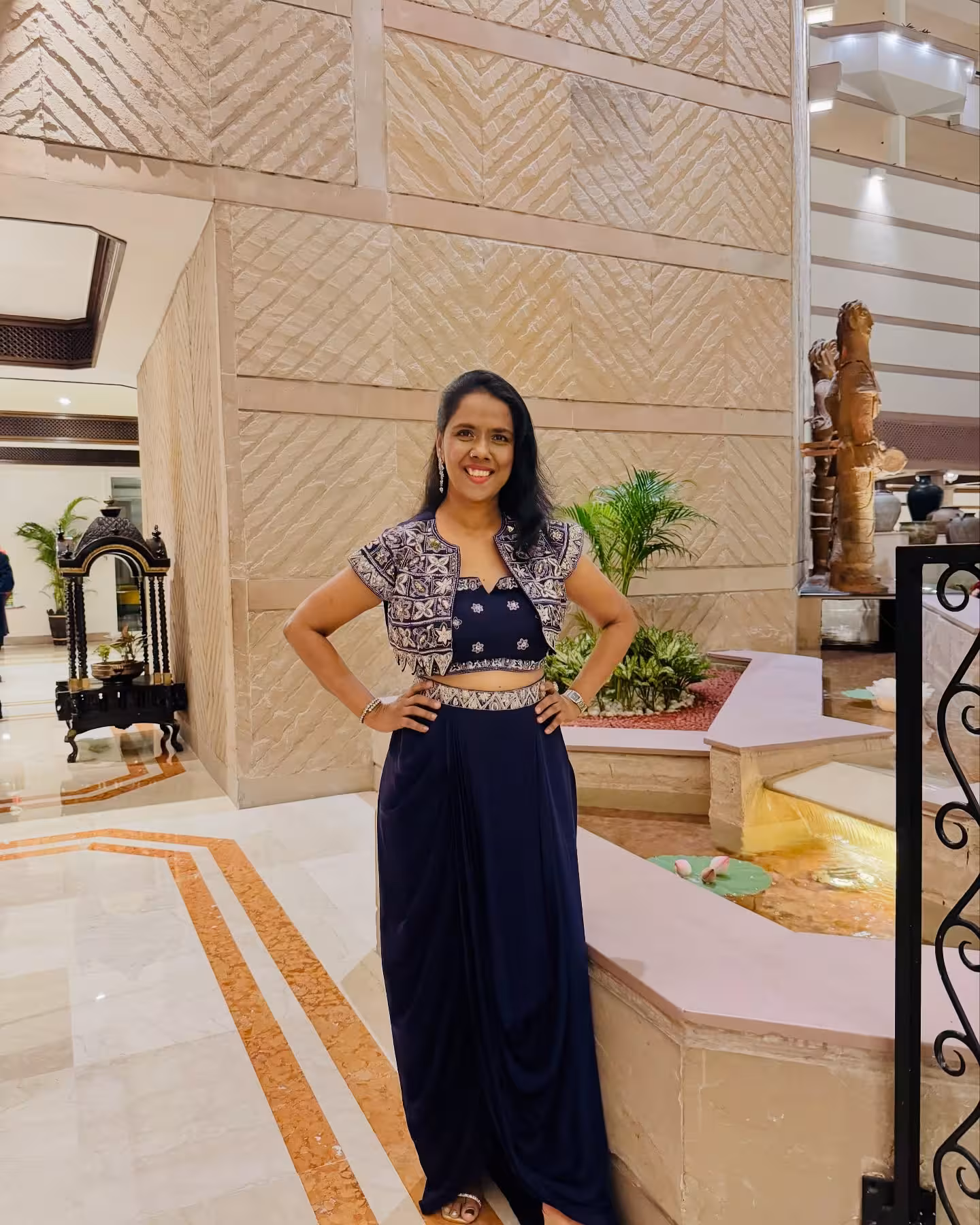 Mahalakshmi Iyer Shares Backstage Snaps from Concert Today Mahalakshmi Iyer Shares Glimpses From Her Latest Concert, Calls It 'The Best Life'