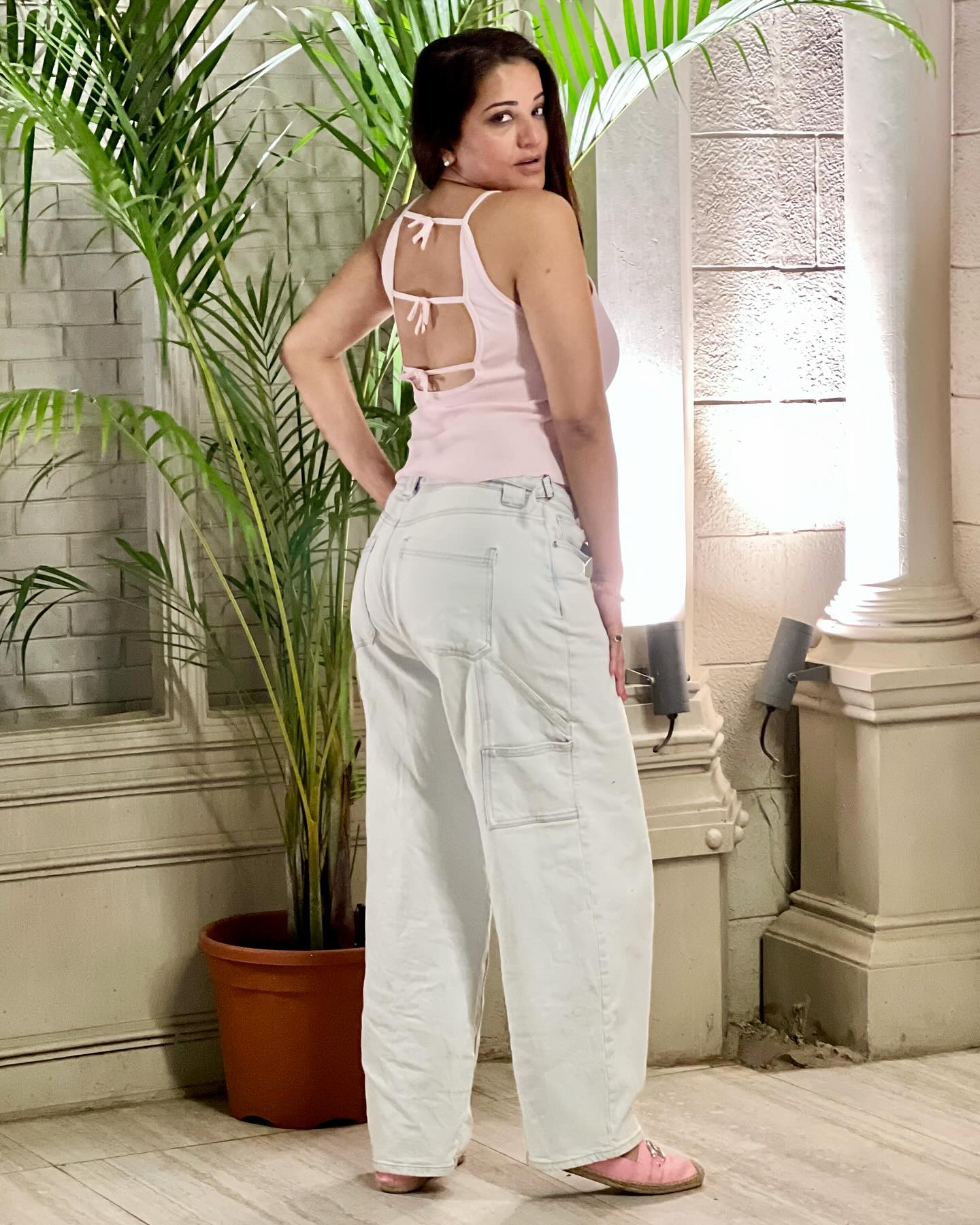 Monalisa Shares Her ‘Sunday Night Mood’ In Latest Party Post With Friends Monalisa Shares Her 'Sunday Night Mood' In Latest Party Post With Friends