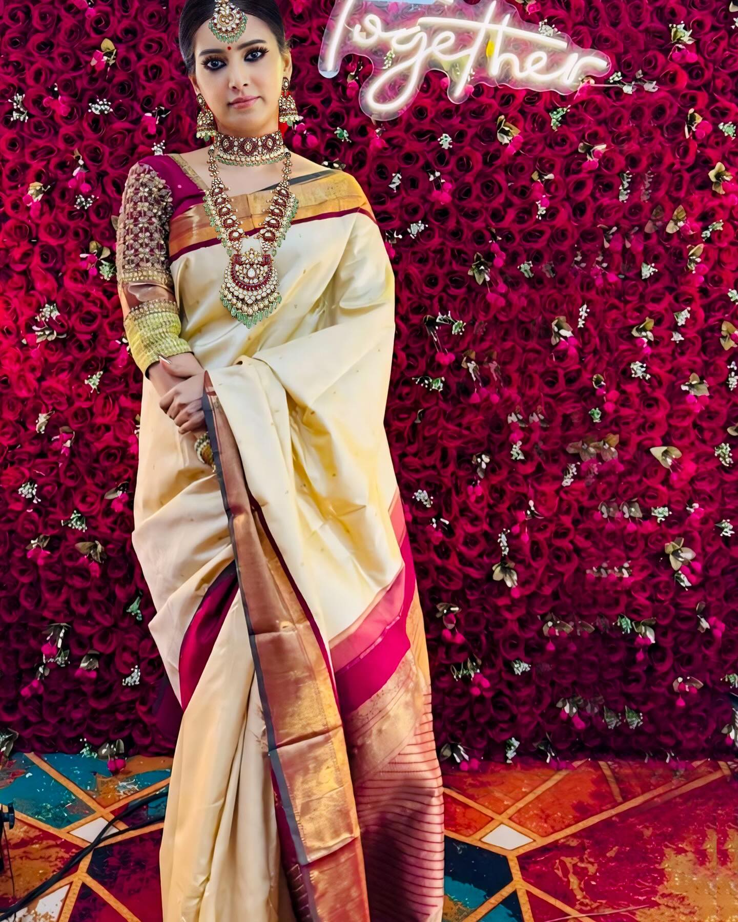 Pallavi Subhash Radiates Elegance In Stunning Saree Photoshoot Pallavi Subhash Radiates Elegance In Stunning Saree Photoshoot