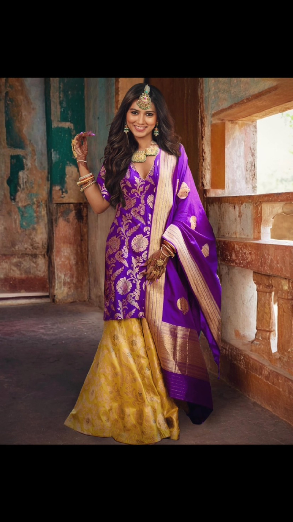 Pallavi Subhash Radiates In Purple, Traditional Attire The actress flaunts her passion for ethnic fashion in stunning Instagram snapshots.