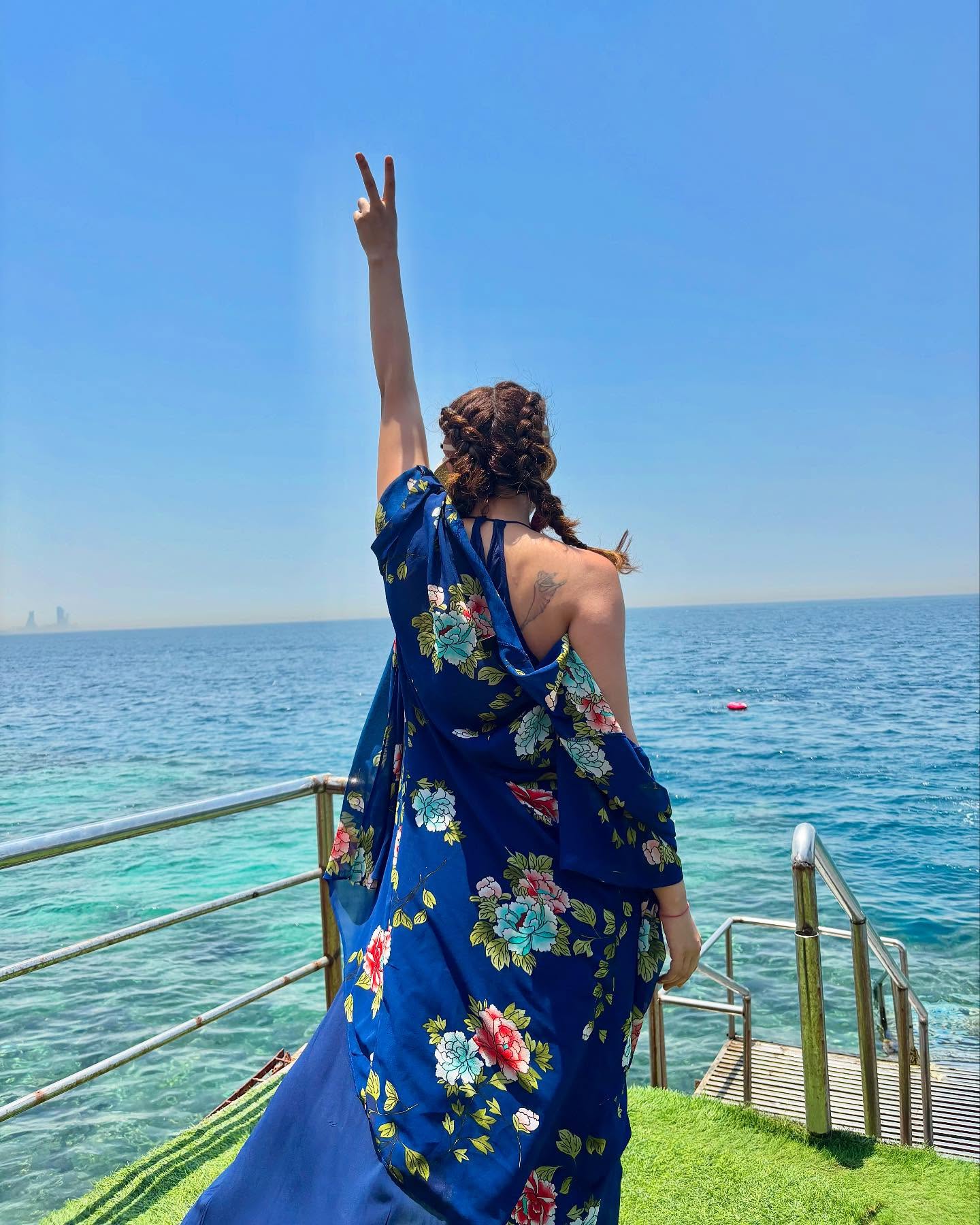 Ridhi Dogra Captures Enigmatic Sea Vibes in Latest Instagram Post Instagram sensation mesmerizes fans with a stylish sea-themed photos and vibe.!