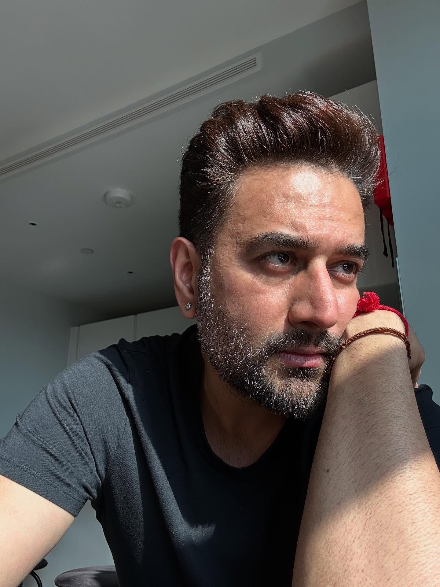 Shekhar Ravjiani Inspires Fans With a Motivational Dream Quote