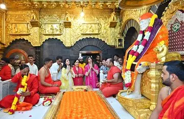 Shilpa Shetty Finds Peace And Blessings At Shirdi Sai Baba Temple
