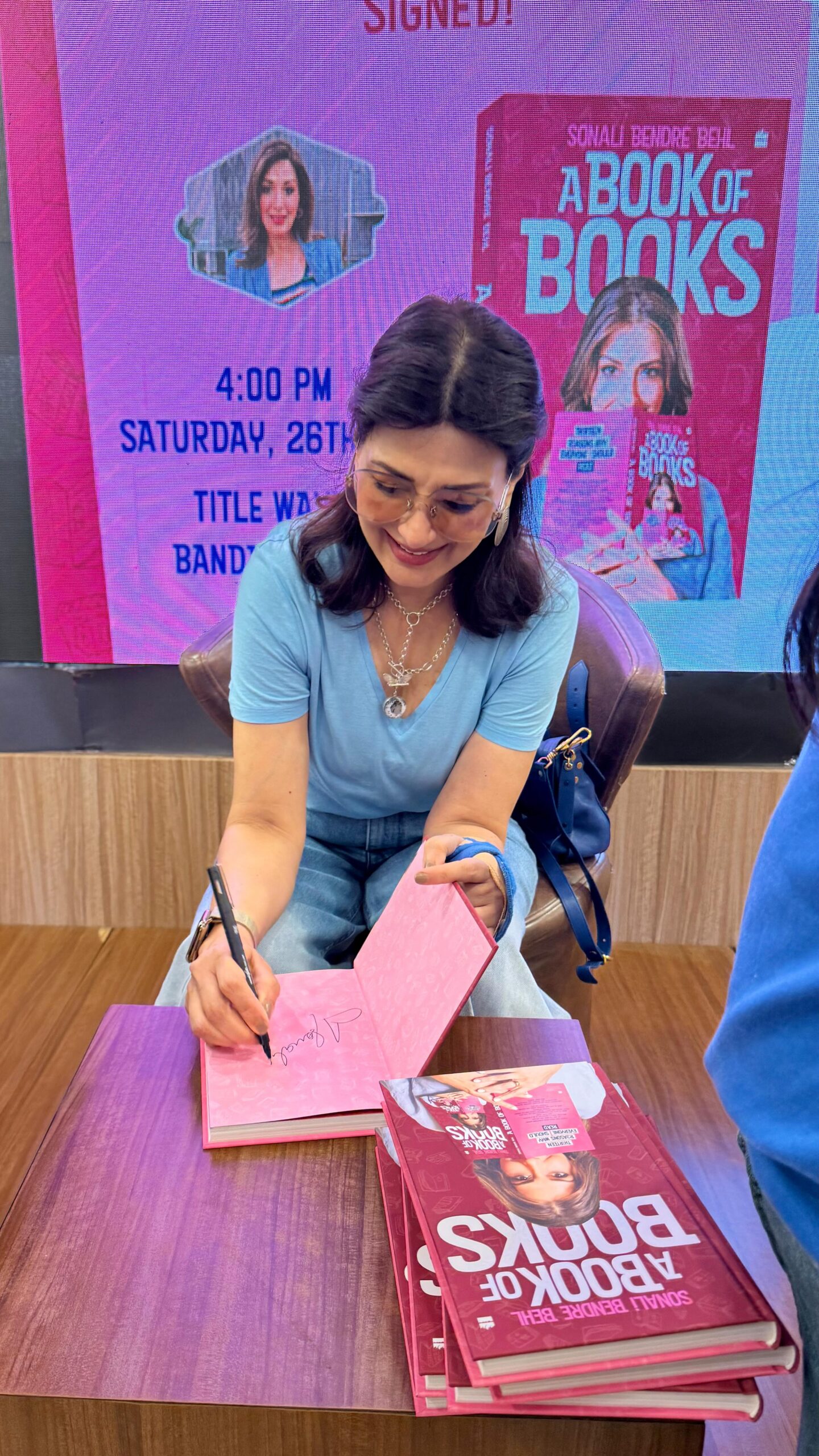 Sonali Bendre Celebrates The Launch Of ‘A Book Of Books’ Sonali Bendre’s enchanting book launch event captivates fans with love, smiles and stories.
