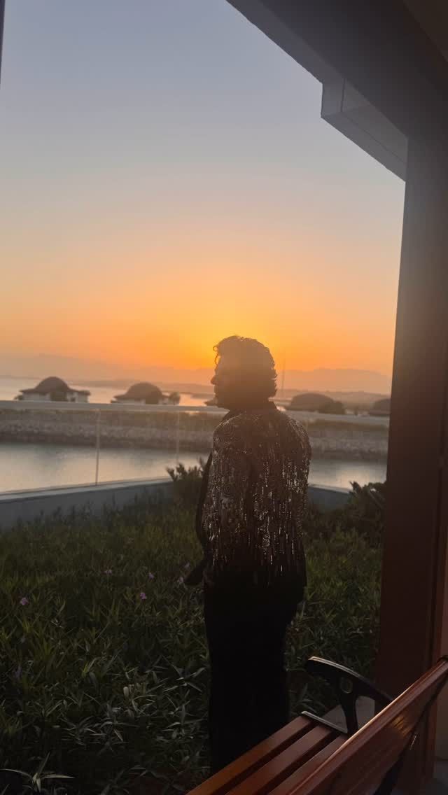 Sunil Grover Shares Poetic Post About Finding Joy In Nature’s Simple Wonders Sunil Grover Shares Poetic Post About Finding Joy In Nature's Simple Wonders
