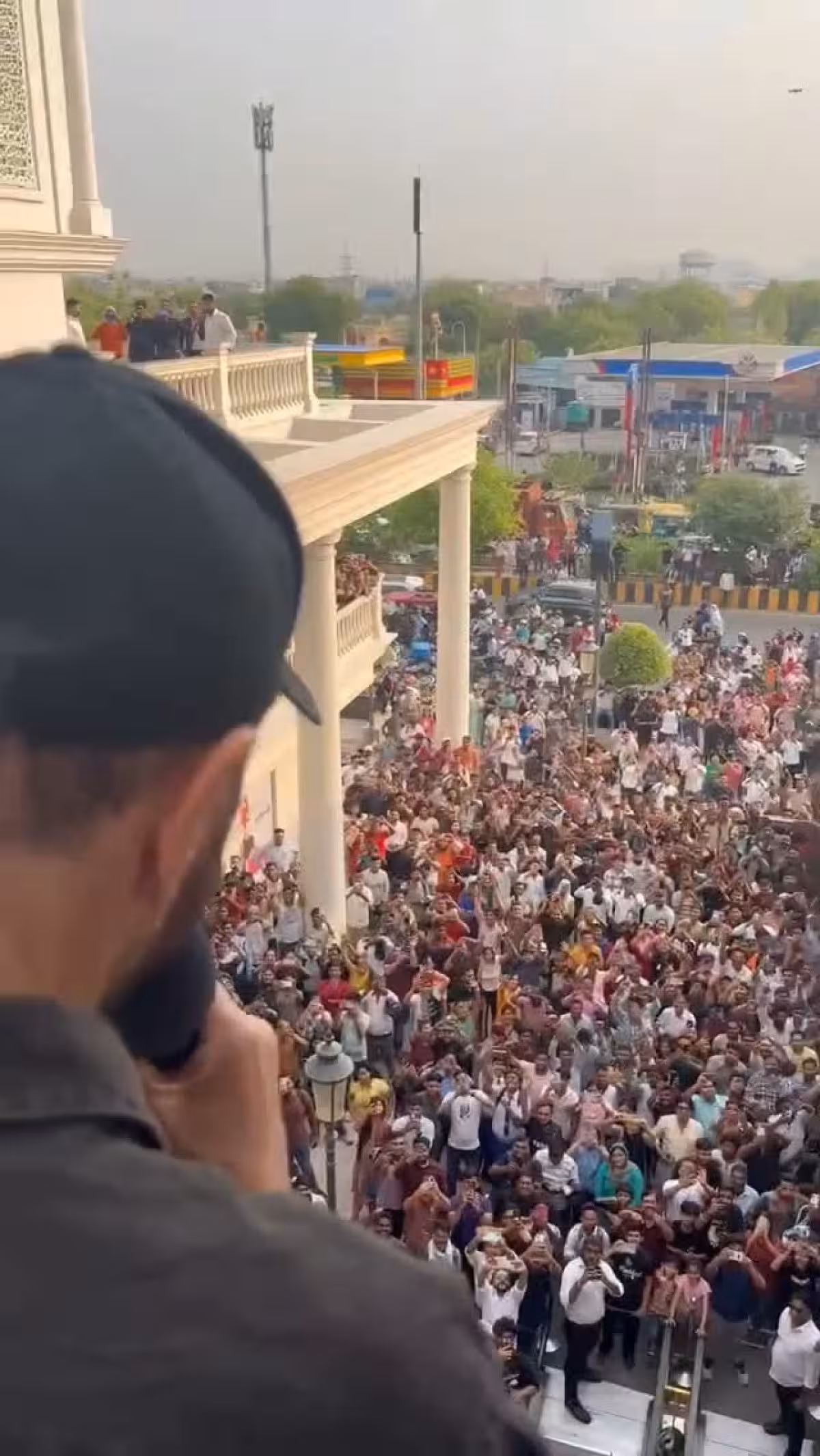 Big screens. bigger energy. The Jaat wave has arrived!