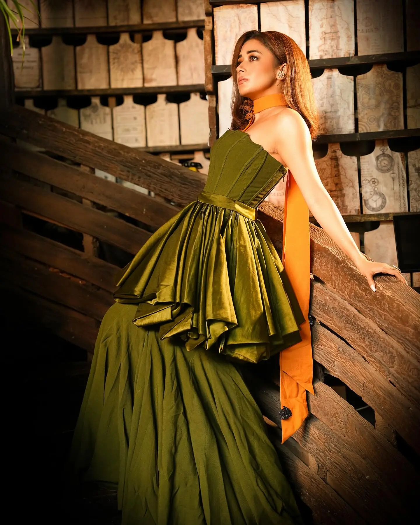 Tina Datta Stuns In Green Ensemble For Glamorous Photoshoot The television star radiates charm in verdant attire.