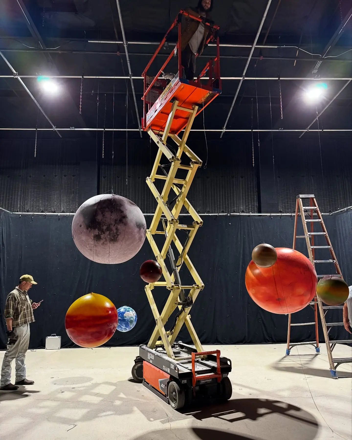 2001 BTS: Inside Claudia Sulewski’s Creative World