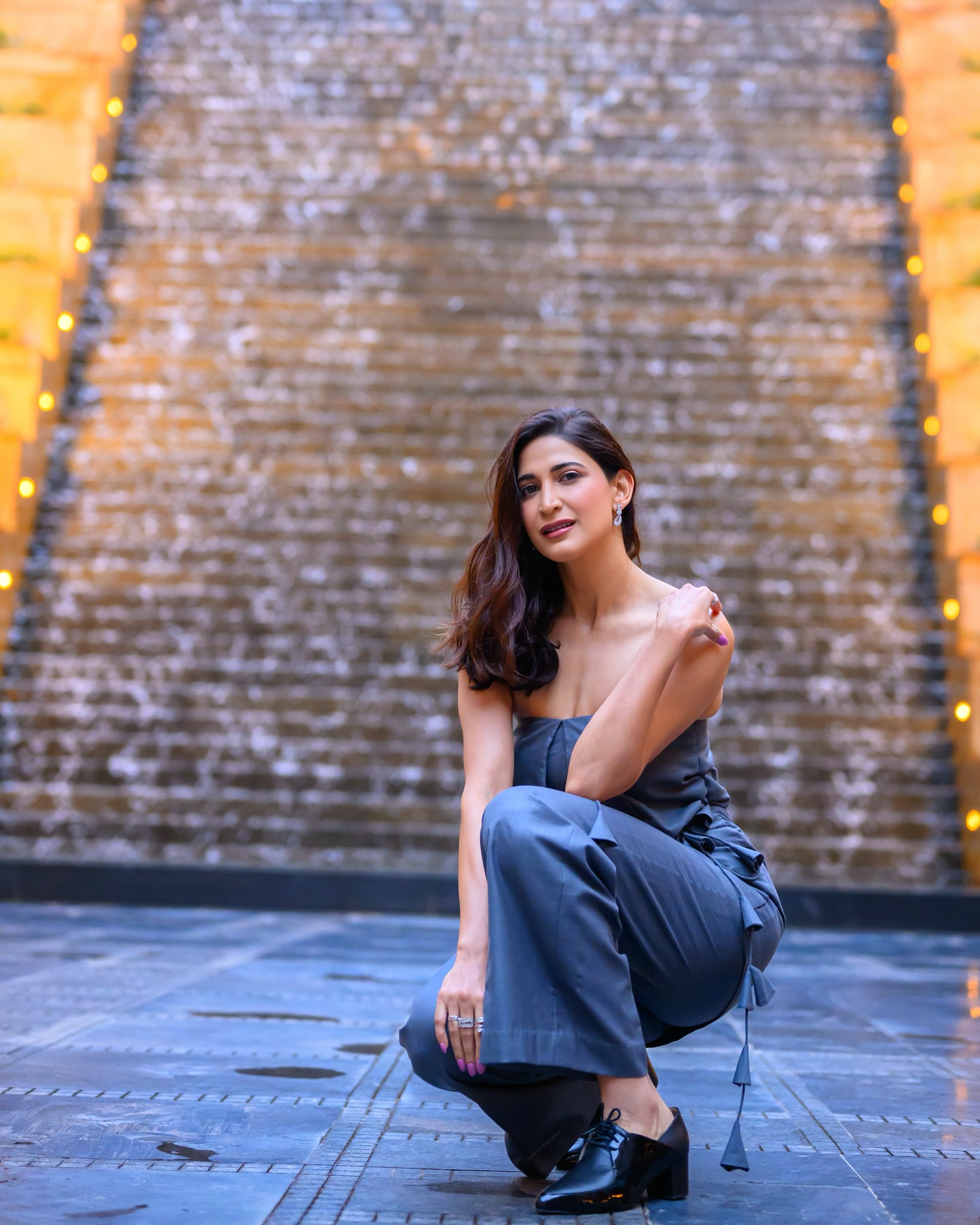 Aahana Kumra Defies Time With Bold Style Statement Aahana Kumra charms Instagram with fusion of classic style, sporty flair and bold elegance.