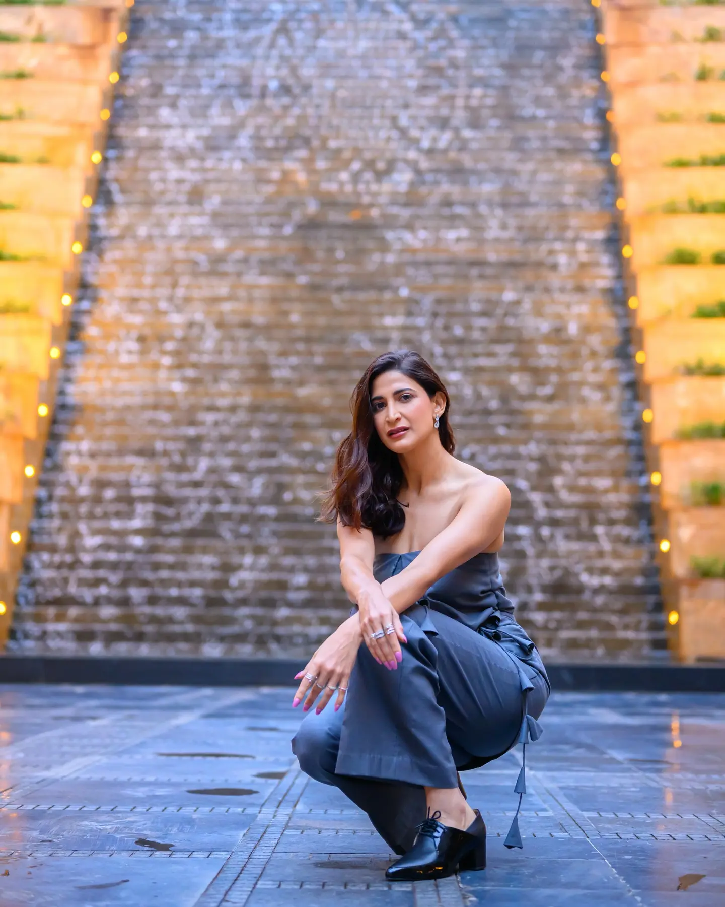 Aahana Kumra Defies Time With Bold Style Statement