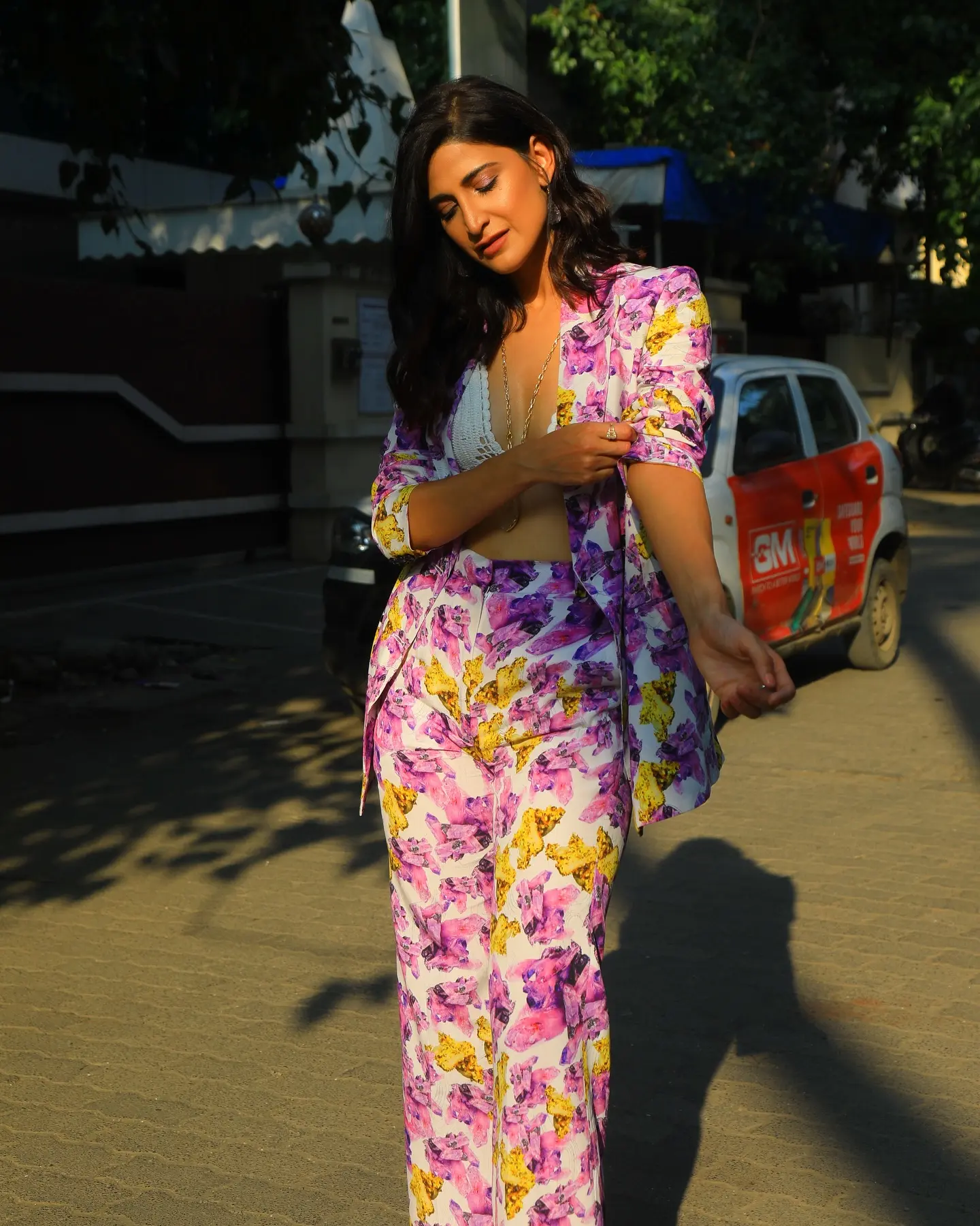 Aahana Kumra’s Unexpected Andheri Road Trip