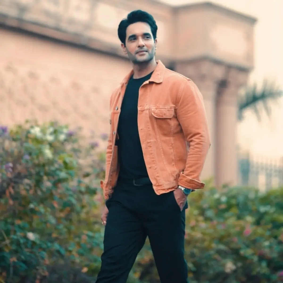 Aakash Talwar Enjoys A Casual Walk In The City Aakash Talwar takes a relaxed stroll today, blending casual ease with a smart, chic vibe.
