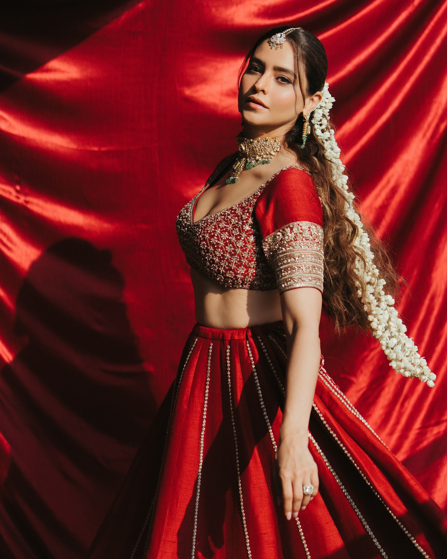 Aamna Sharif Stuns In Red Lehenga