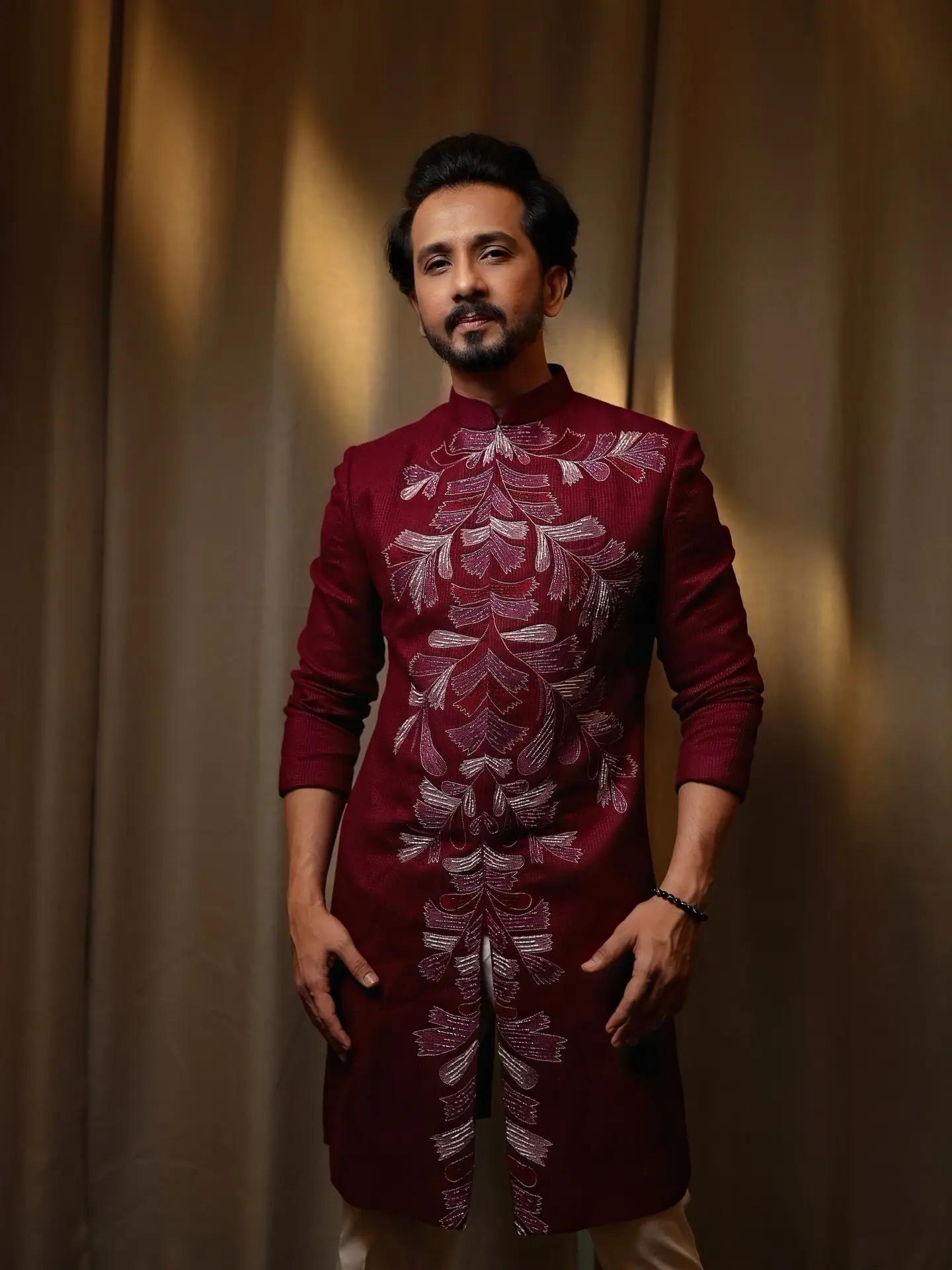 Abhijeet Khandkekar Redefines His Style With New Fashion