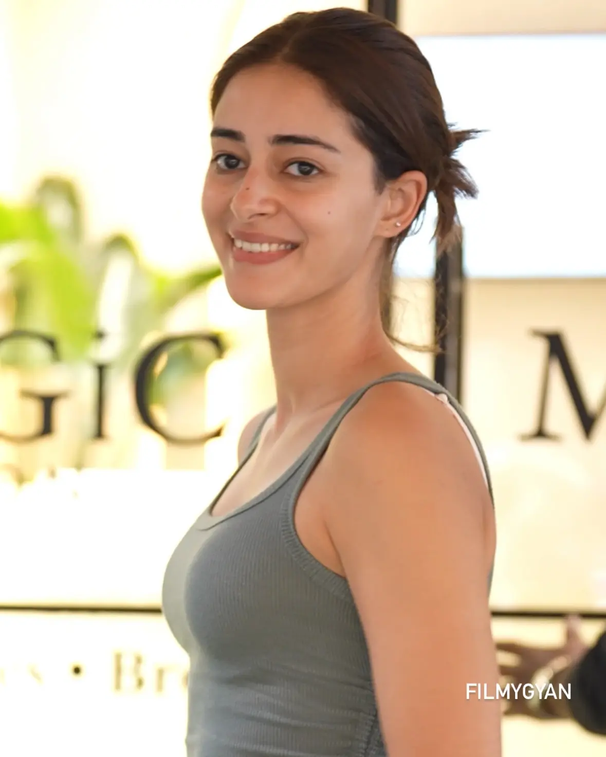 ACP Shines Without Makeup