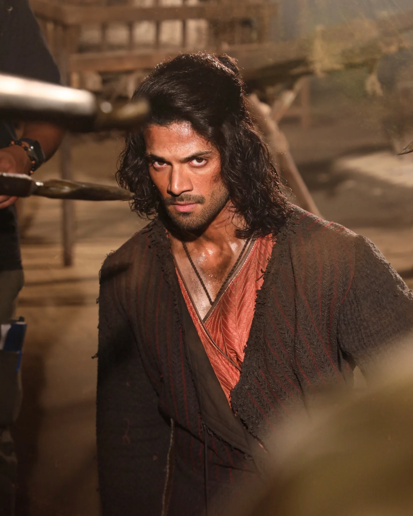 Action Hero Sooraj Pancholi Shines on Kesariveer Set