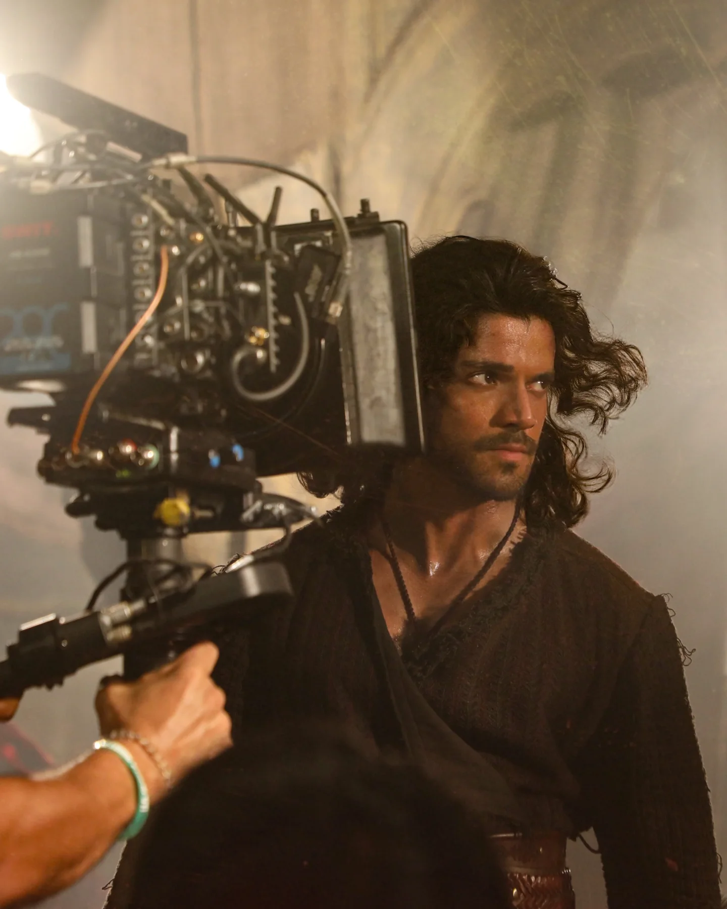 Action Hero Sooraj Pancholi Shines on Kesariveer Set