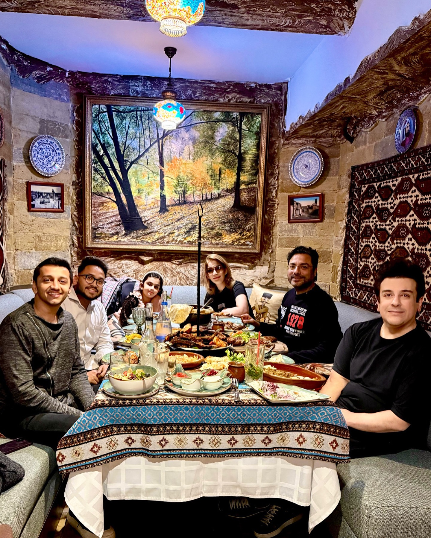 Adnan Sami Relishes Azerbaijani Cuisine in Baku Renowned artist explores Azerbaijani culinary delights, sharing moments with his cherished