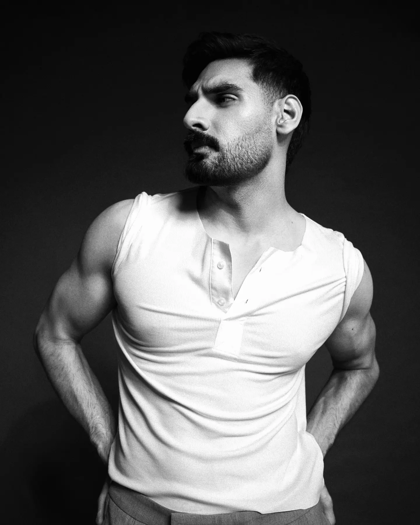 Ahan Shetty’s Captivating Filmfare Photoshoot Filmfare captures the charismatic actor in a stunning array of portraits exuding bold chic