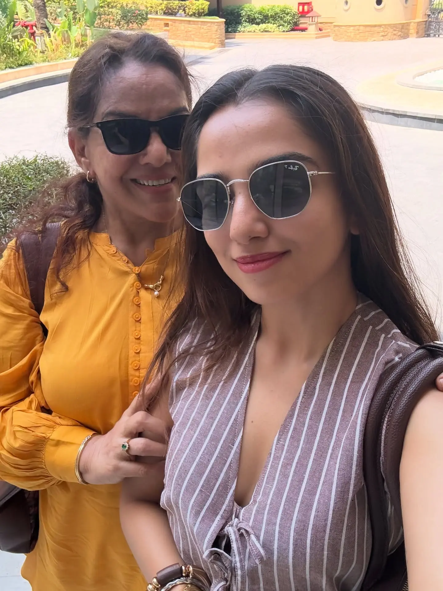 Ahsaas Channa Enjoys A Heartwarming Date With Mum