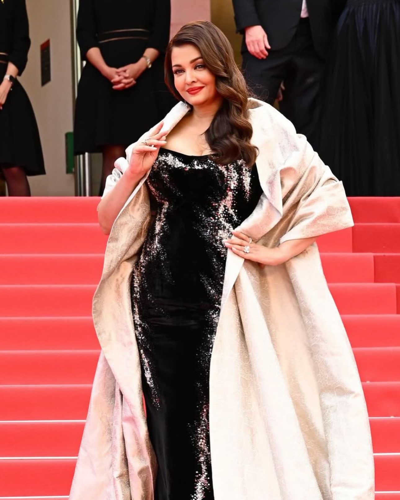 Aishwarya Rai: Effortless Glamour