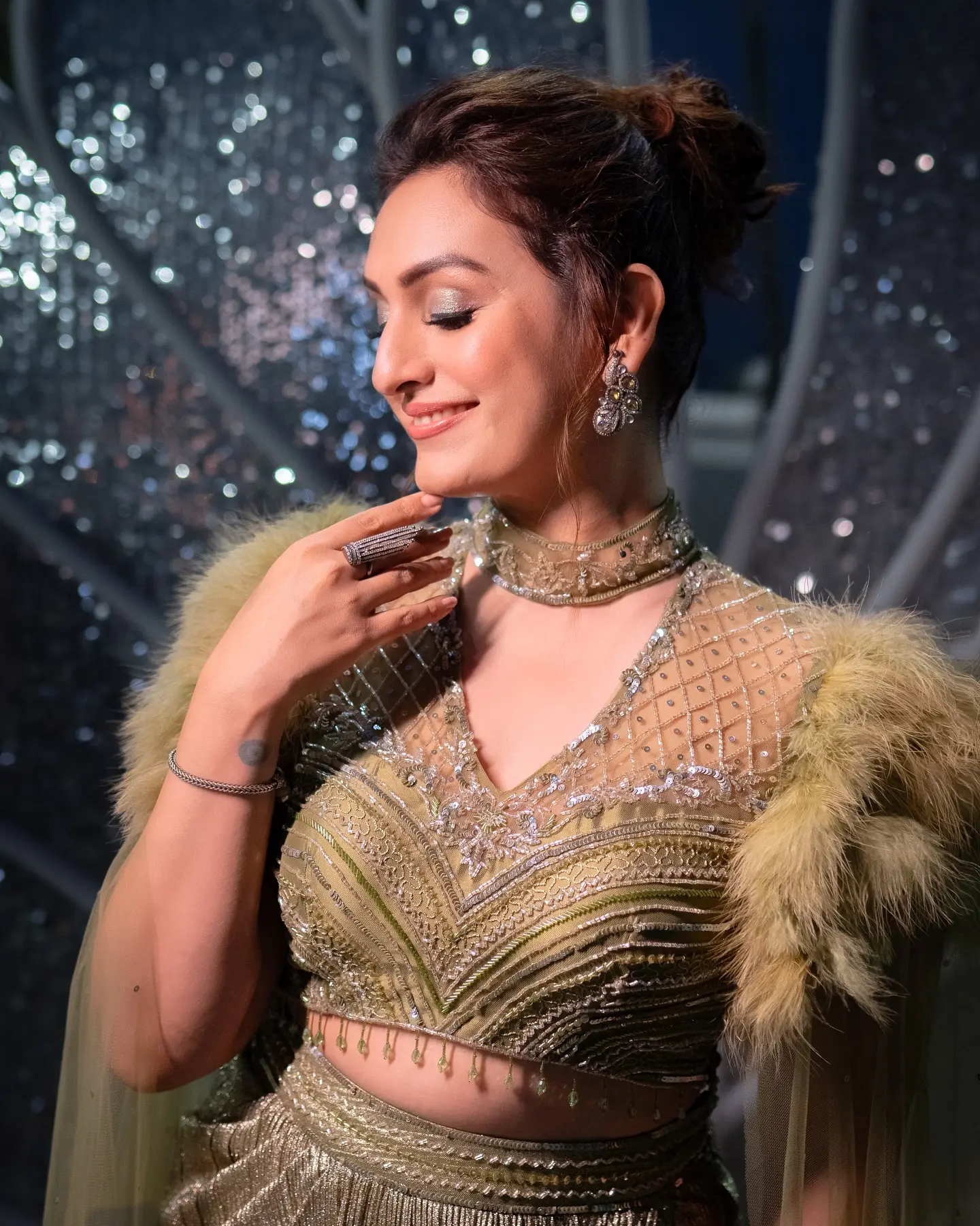Akriti Kakar Live Inspires Bold Performance