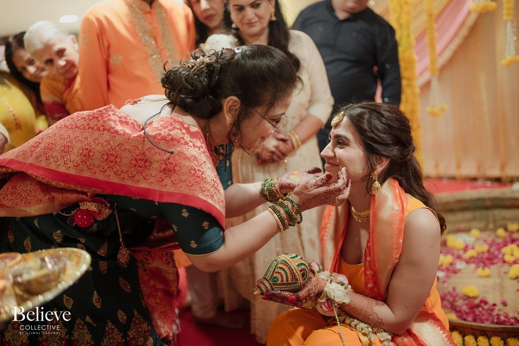 Aksha Pardasany's Heartfelt Mother's Day Tribute