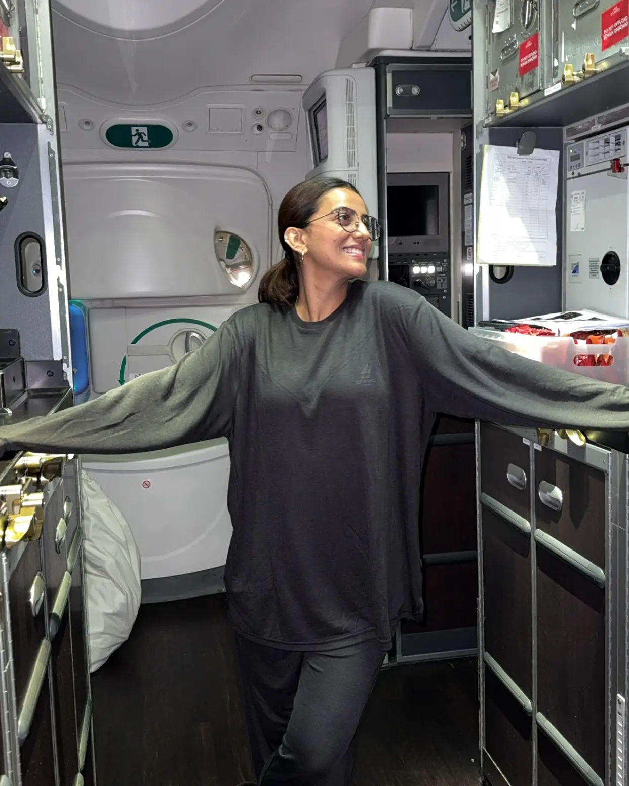 Akshara Singh's Whirlwind Day of Fun