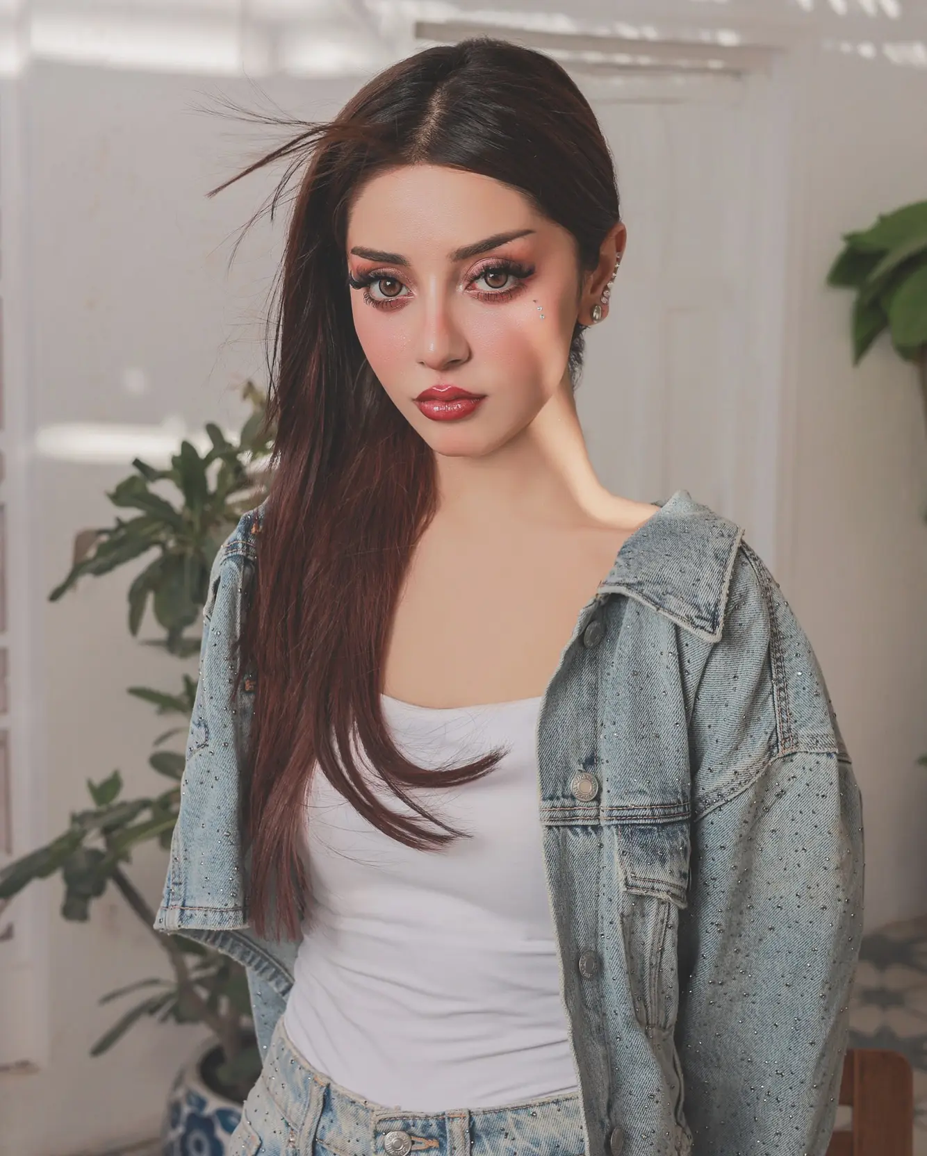 Alizeh Shah’s Bold Self-Expression