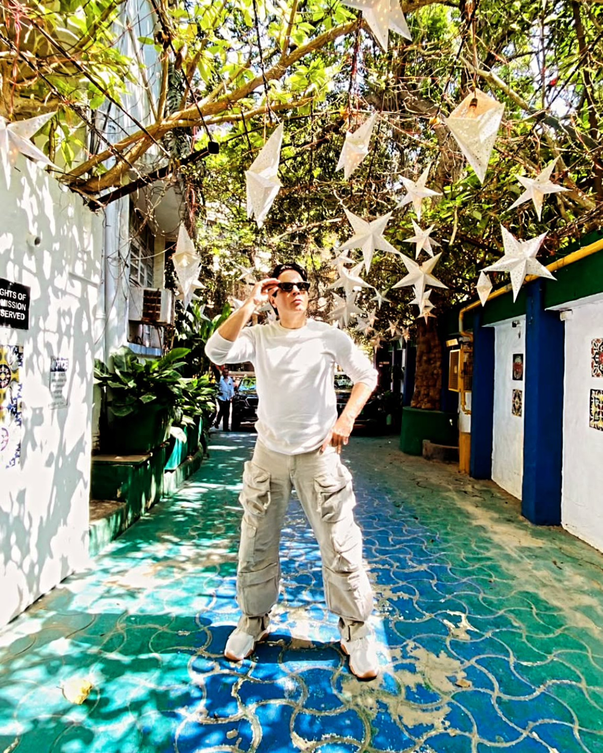 Aman Verma Radiates in All-White Daydream Under the sun, Aman Verma dazzles in all-white style, echoing purity and daytime dreams.!!