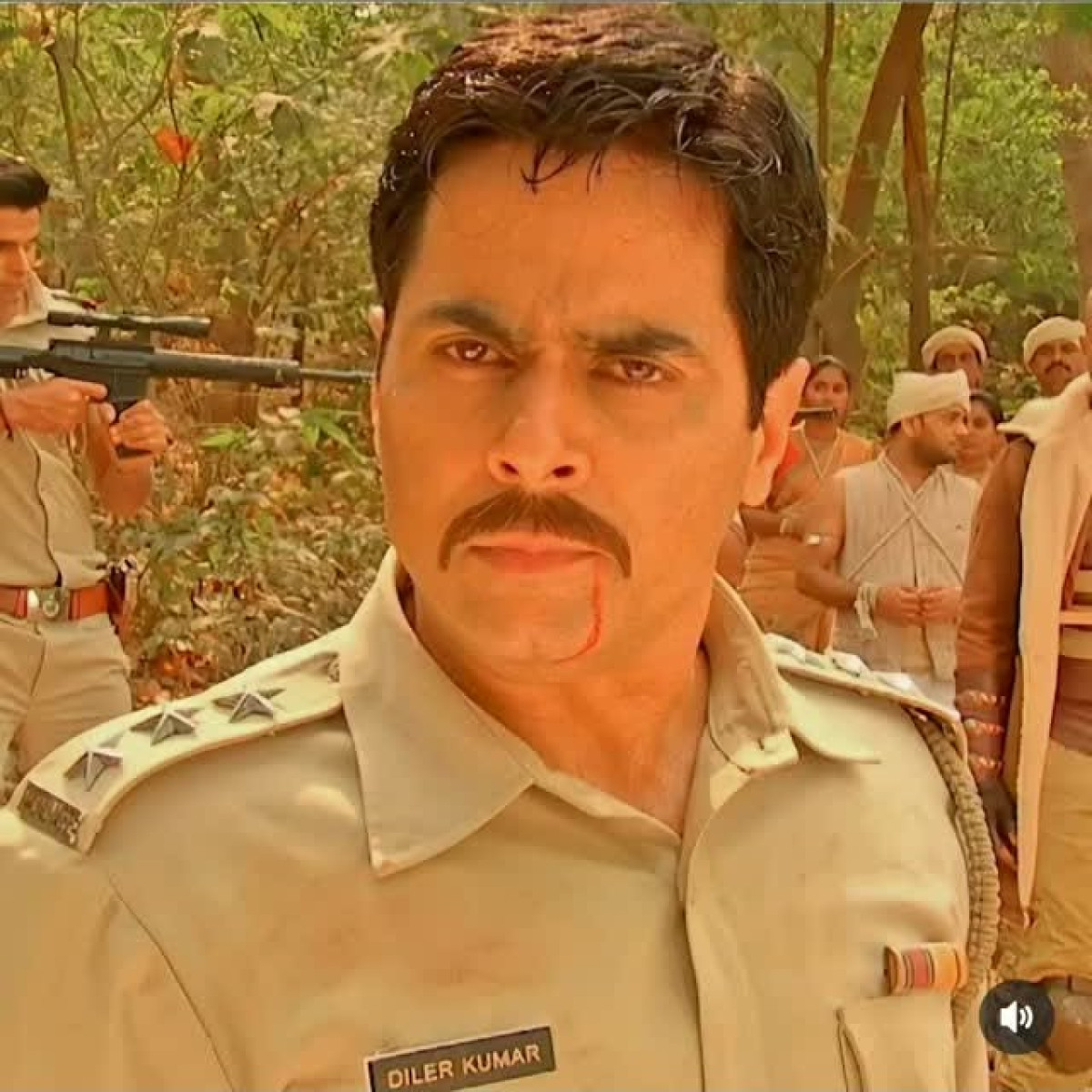 Veteran actor Aman Verma reflects on his iconic police role and enduring fan admiration!!!