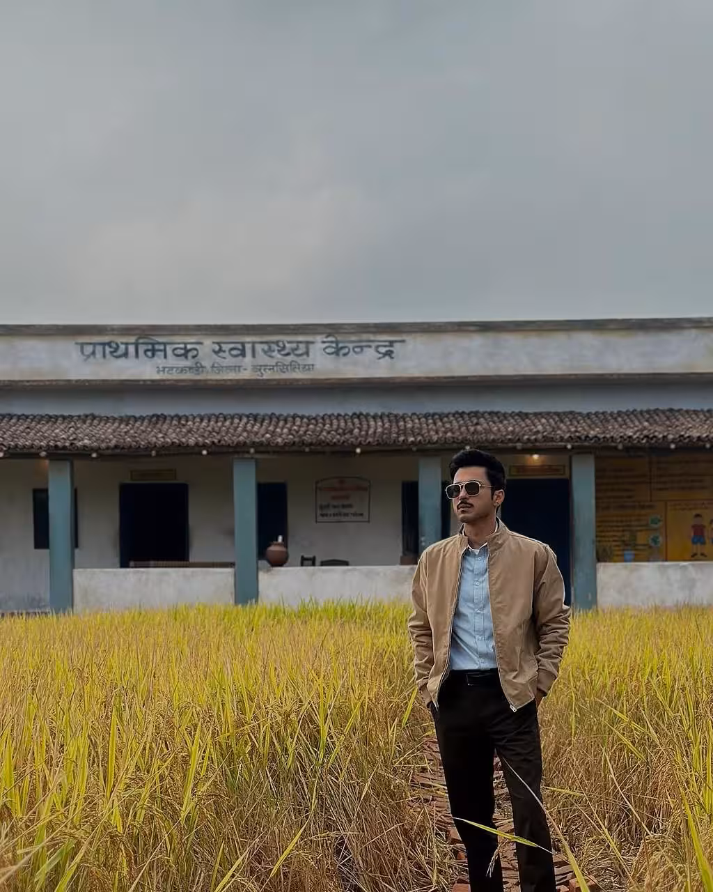 Amol Parashar Shines In Gram Chikitsalay