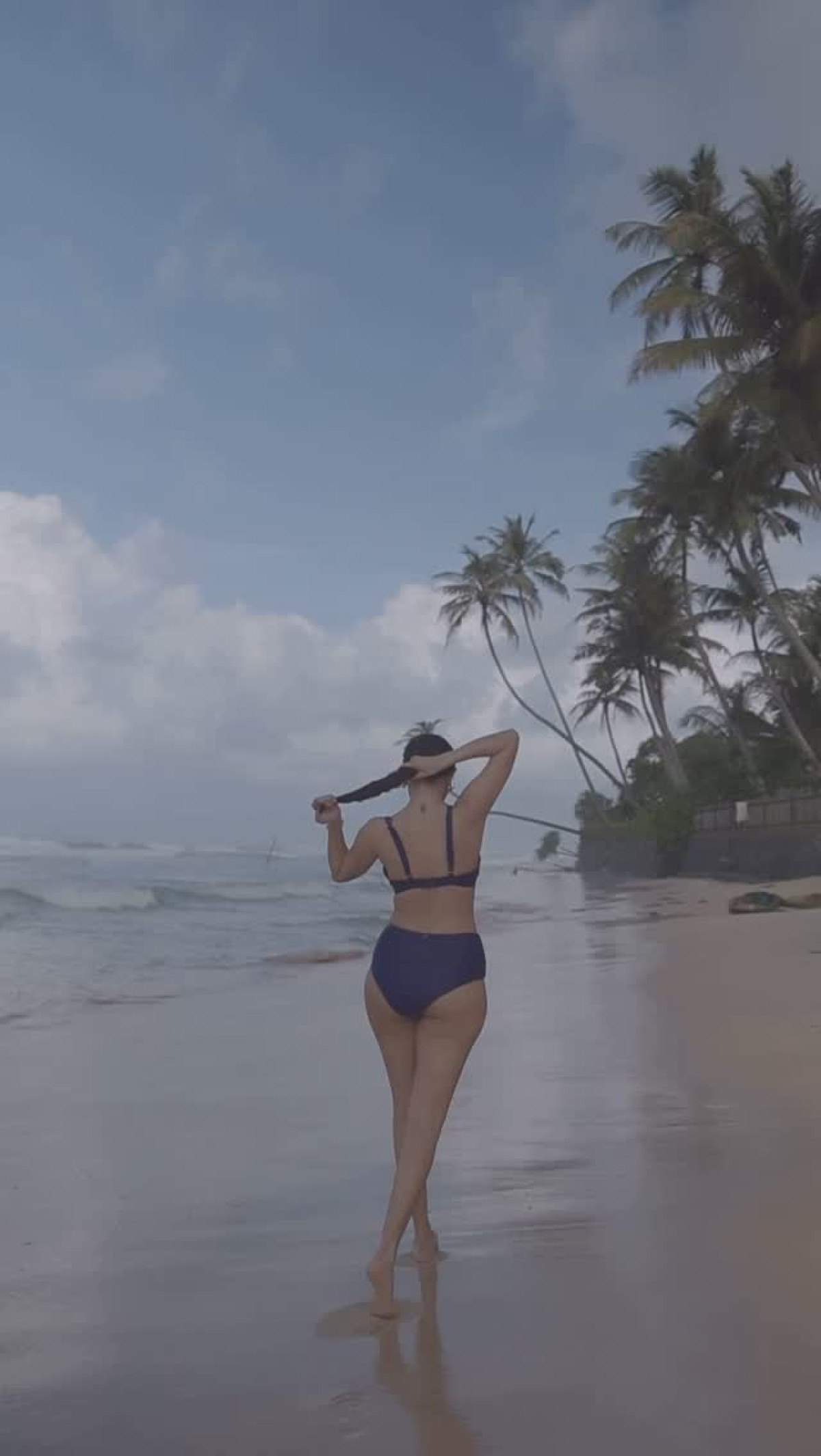 Celebrity Amyra Dastur enjoys a luxe Sri Lankan escape at Galle beach, combining style!!!