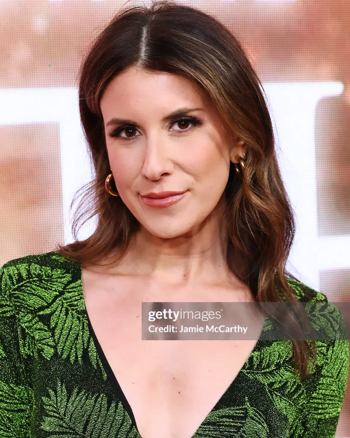 Anna Roisman Shines at Premiere