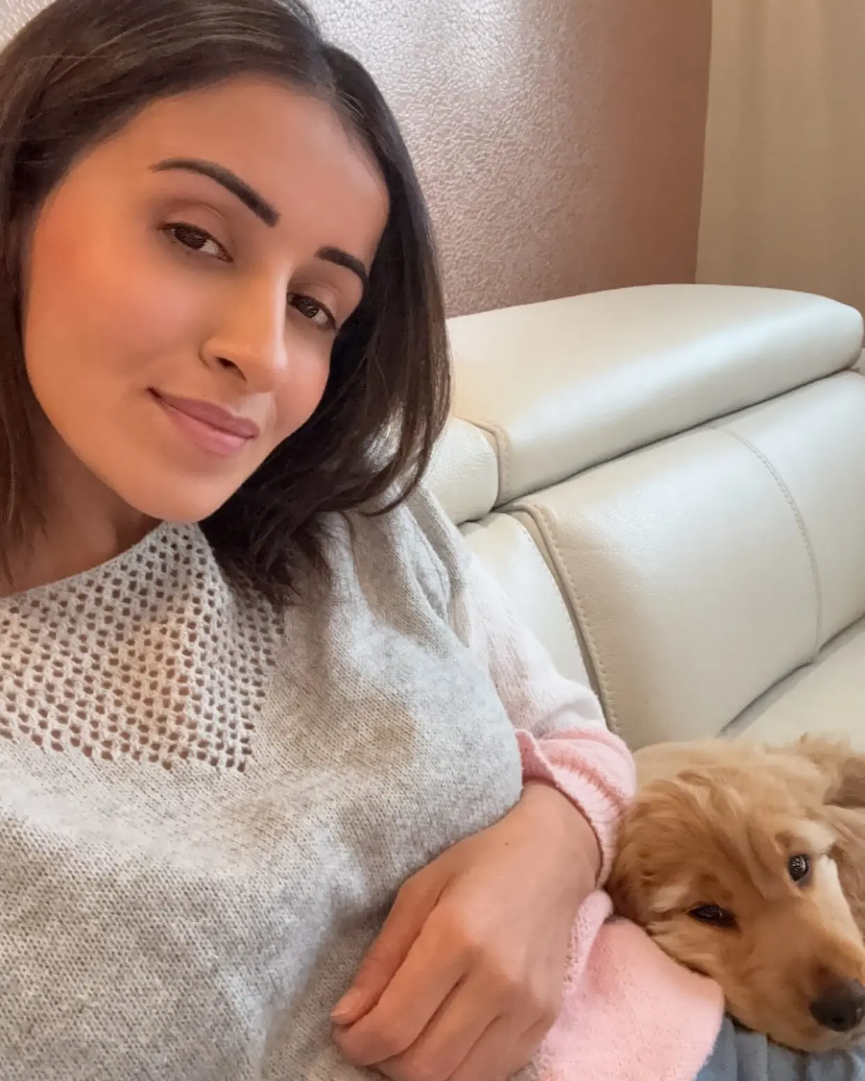 Anshu’s Heartwarming Moment Actress Anshu charms fans with a playful pup, embracing everyday joys with pure delight!!