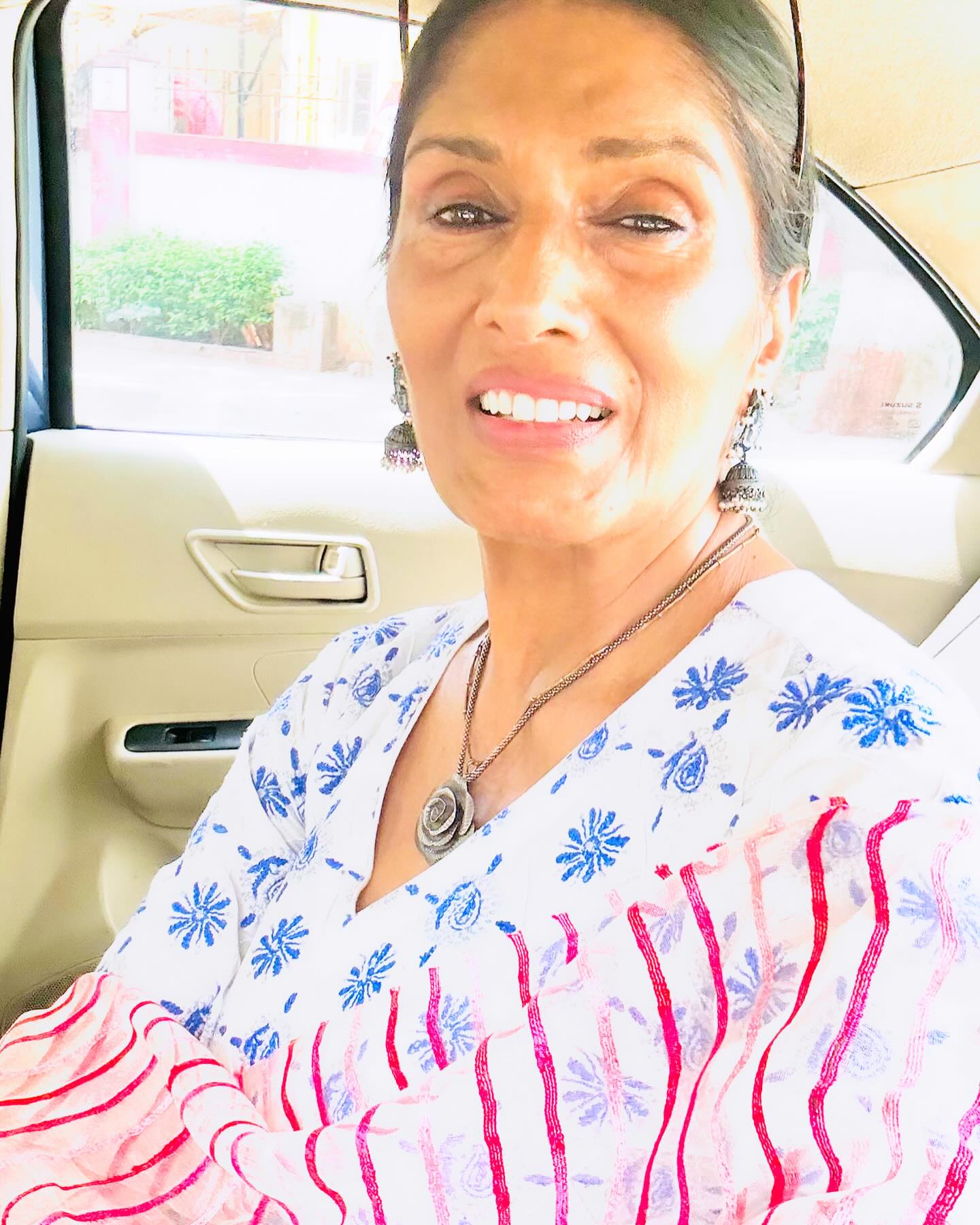 Anu Aggarwal Advocates Simple Living For Lasting Happiness Anu Aggarwal delivers a clear call to live simply, sparking joy and mindfulness in fans!