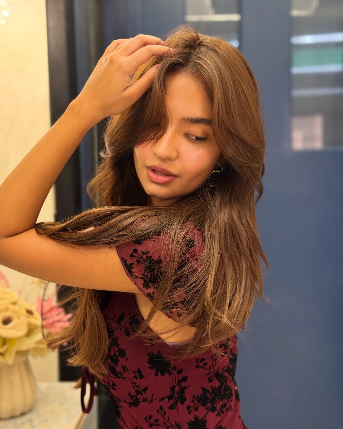 Anushka Sen’s Distinct Photo Genres Inspire Fans The young star reveals that each photo carries its own unique vibe and storytelling magic.