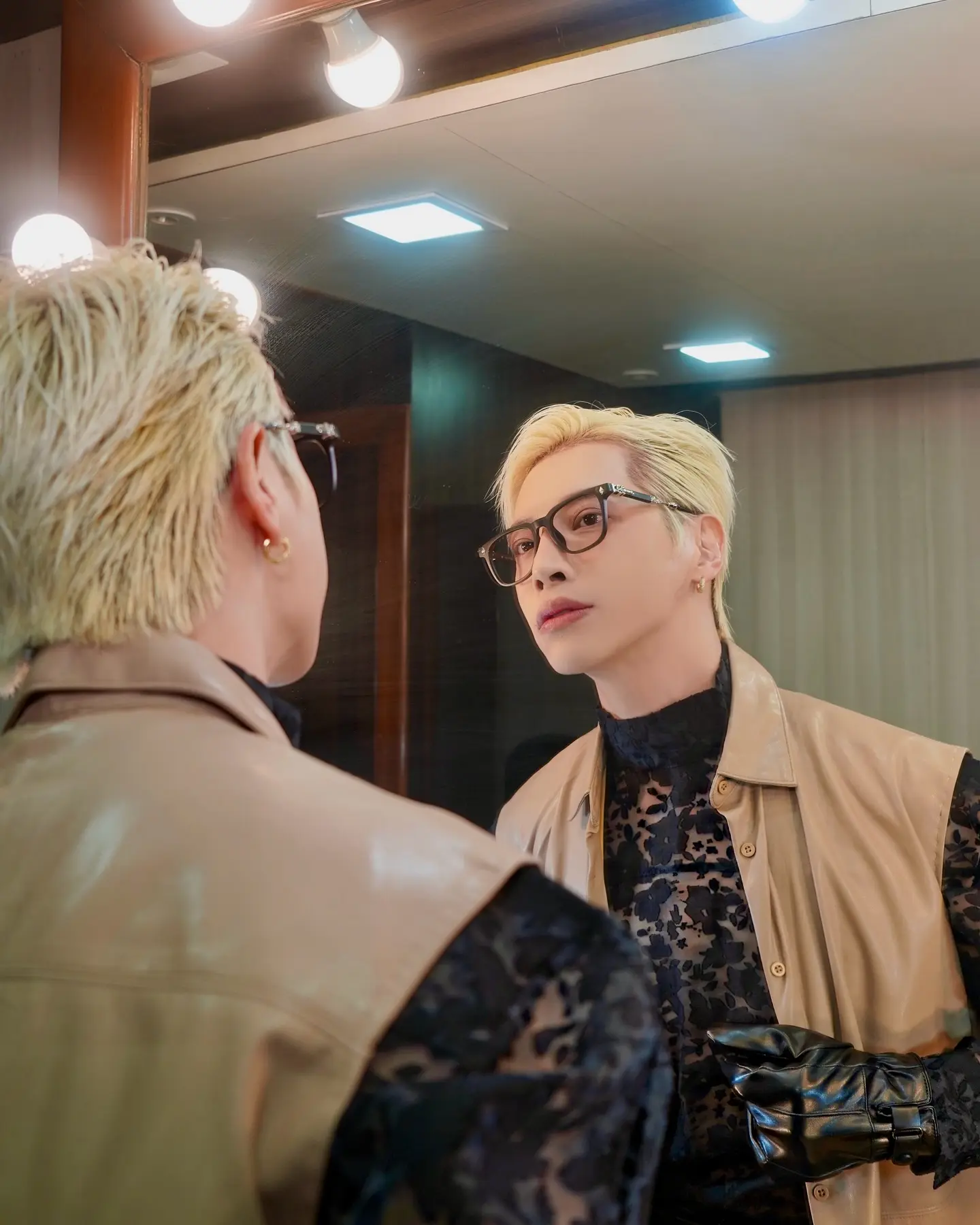 AOORA Radiates Joy On Instagram