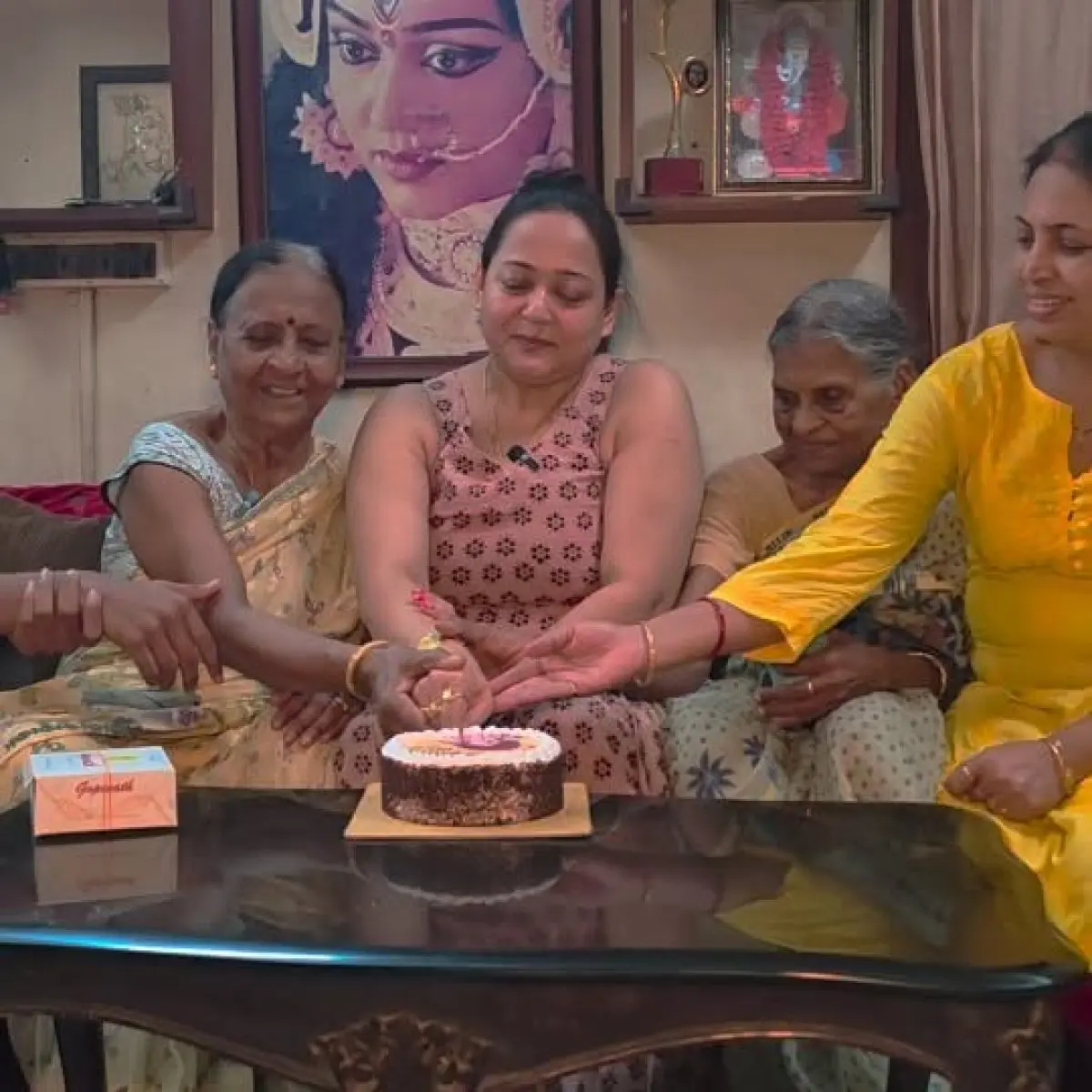 Tollywood star Aparajita Adhya shares an emotional Bengali poem lauding a mother's care...