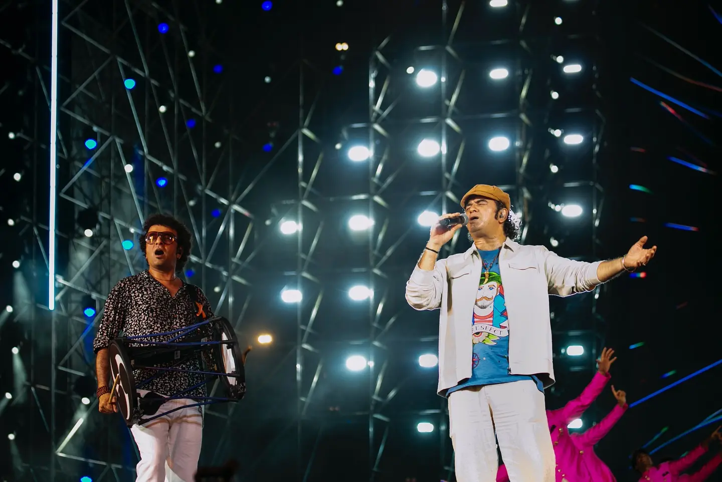 AR Rahman's Wonderment Tour Premiere Unites 40,000 Hearts