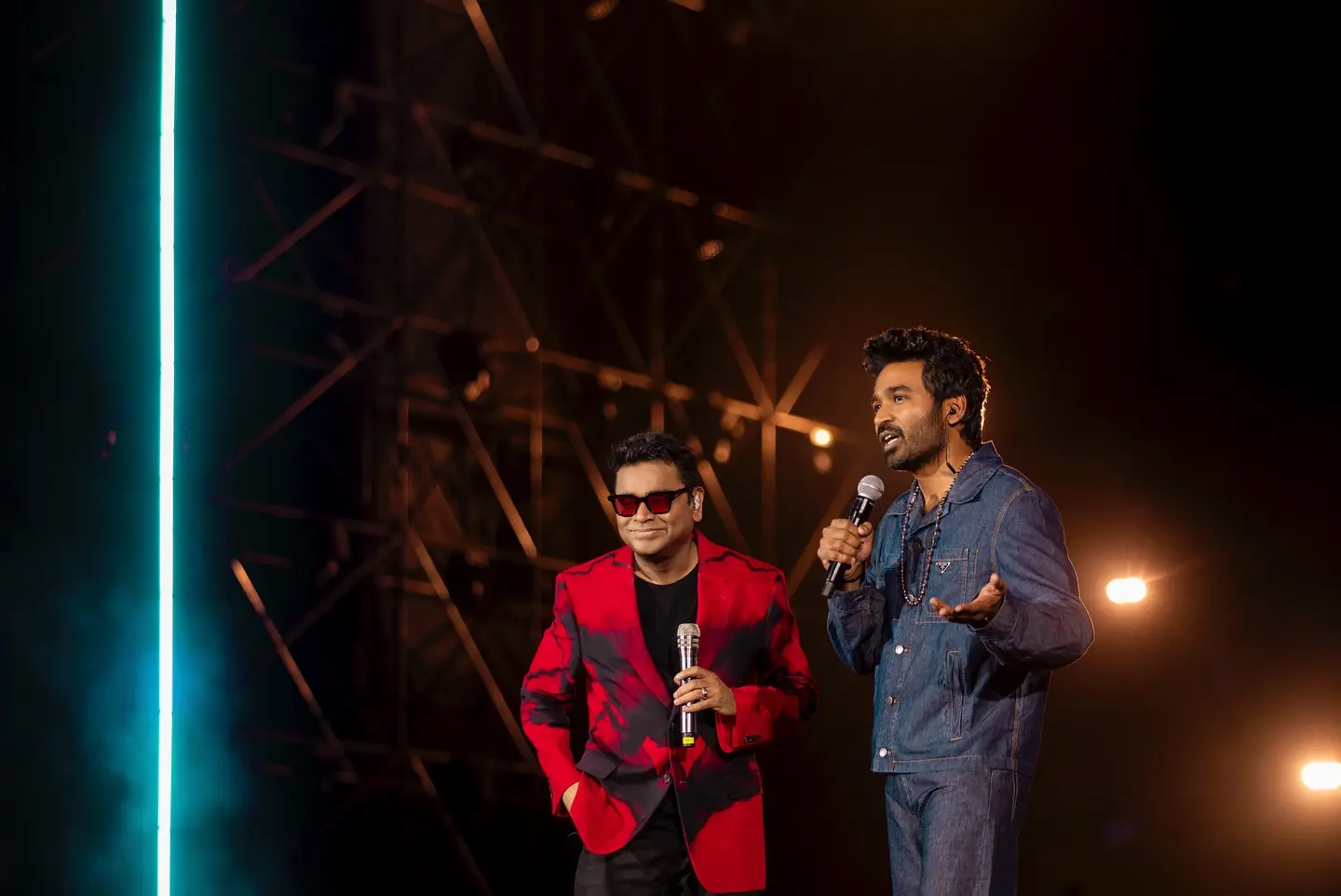 AR Rahman's Wonderment Tour Premiere Unites 40,000 Hearts