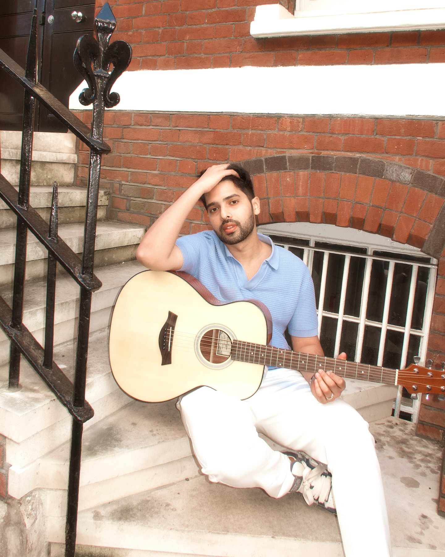 Armaan Malik’s Unforgettable London Moments Armaan's London escapade captured in 19 candid moments from music, travel, and great charm!