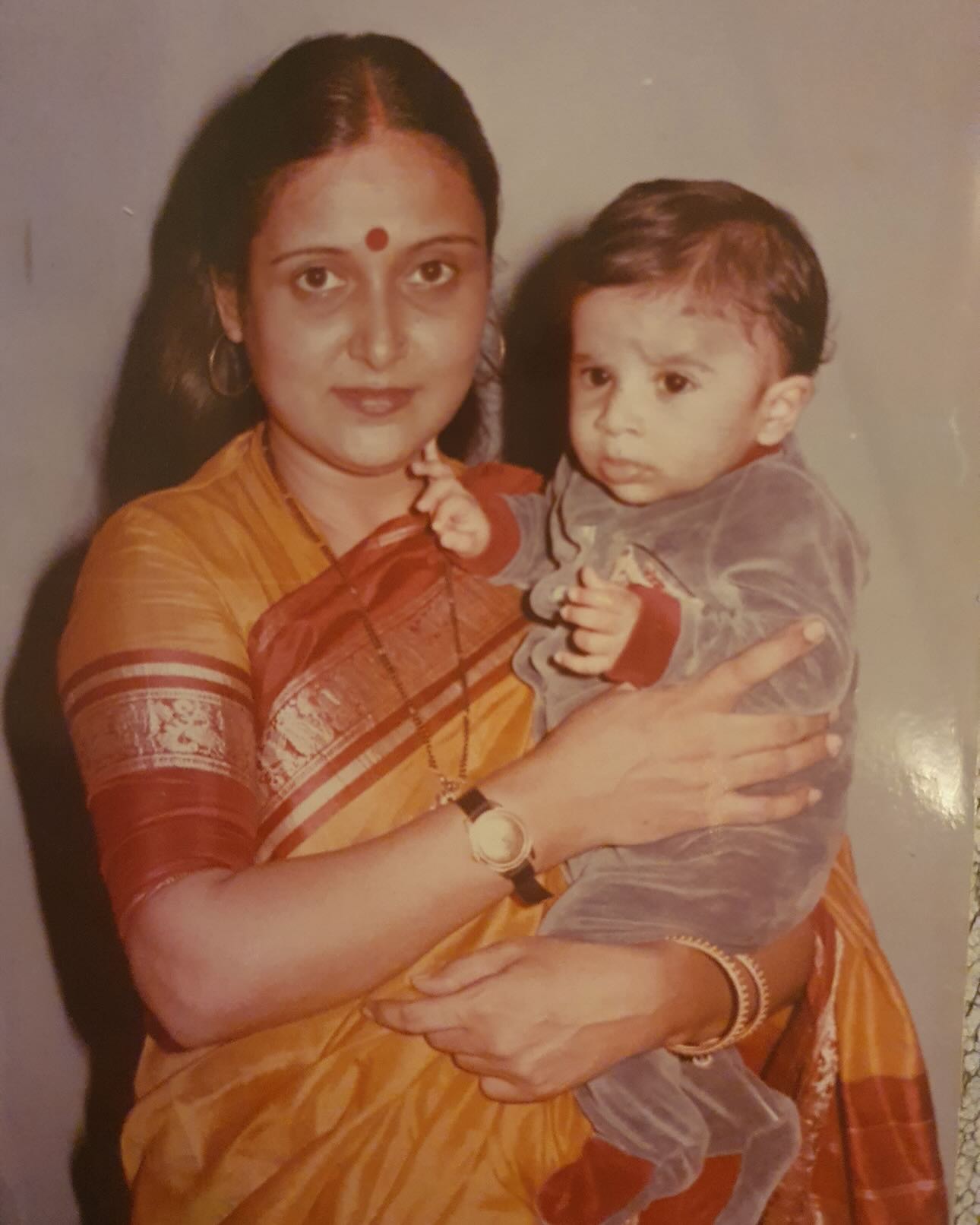 Arti Singh Chauhan Honors Late Mother In Emotional Tribute